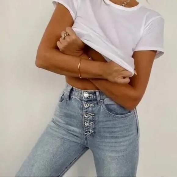 WEWOREWHAT Danielle Exposed Crystal Button Front High Rise Jeans, size 27 - Picture 2 of 9